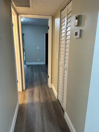 $1,400 | 500 Village Green Circle West, Unit 205, Palm Springs, FL 33461