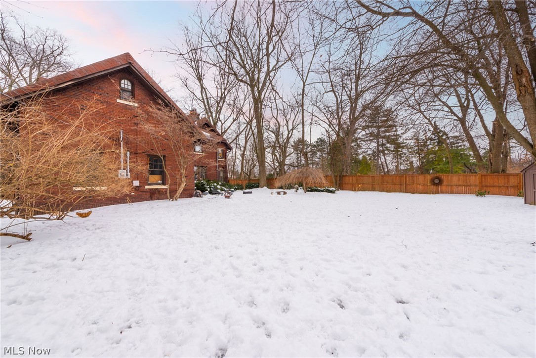 2940 Lee Road Cleveland, OH 44120 - Photo 33 of 35