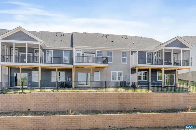 a picture of a bathroom