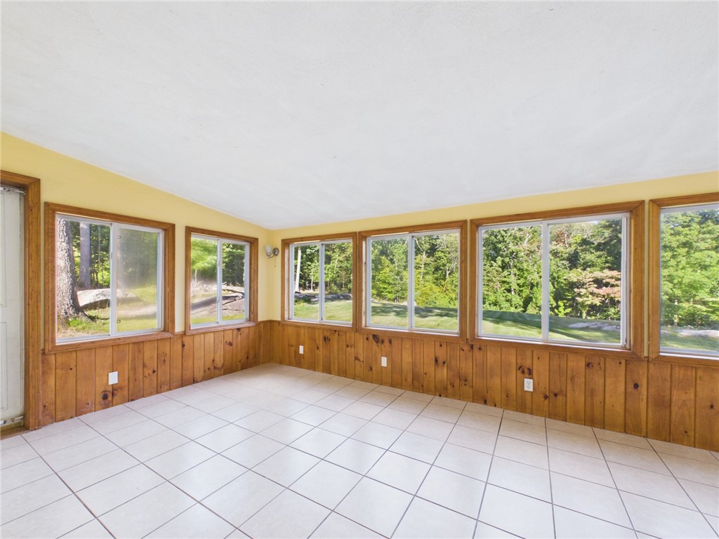 778 Hammet Road Coventry, RI 02816 - Photo 14 of 29 Gallery Image 14
