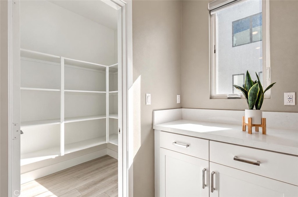 253 Waypoint Tustin, CA 92782 - Photo 7 of 41 Gallery Image 7