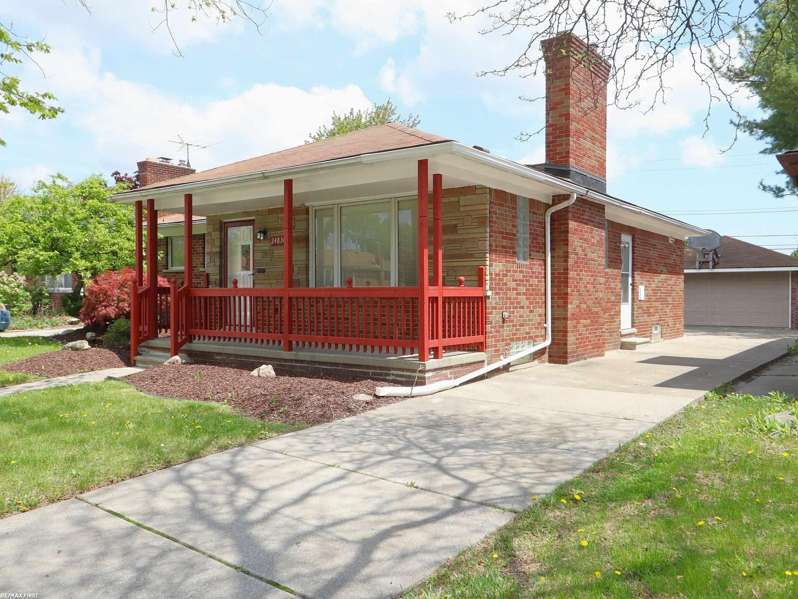 24830 Roxana Avenue Eastpointe, MI 48021 - Photo 22 of 27 50173327-b386a987-2a74-413c-a884-3a7894851124.JPG