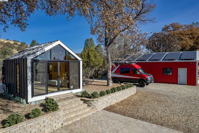 $1,199,950 | 21000 Mines Road, Livermore, CA 94550