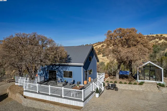 $1,199,950 | 21000 Mines Road, Livermore, CA 94550