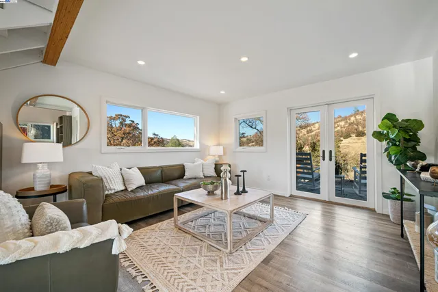 $1,199,950 | 21000 Mines Road, Livermore, CA 94550