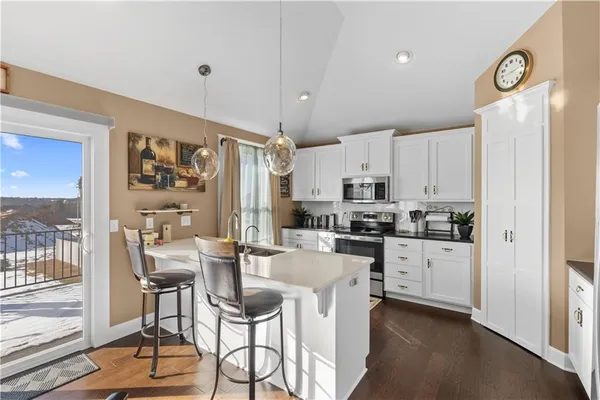 $459,500 | 1504 North 162nd Circle, Basehor, KS 66007
