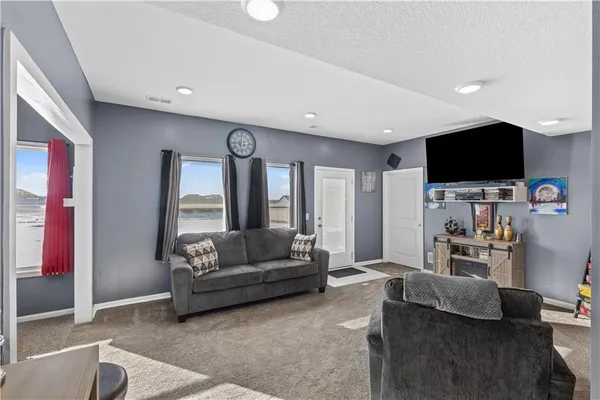 $459,500 | 1504 North 162nd Circle, Basehor, KS 66007