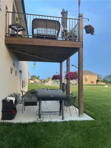 $469,000 | 1504 North 162nd Circle, Basehor, KS 66007
