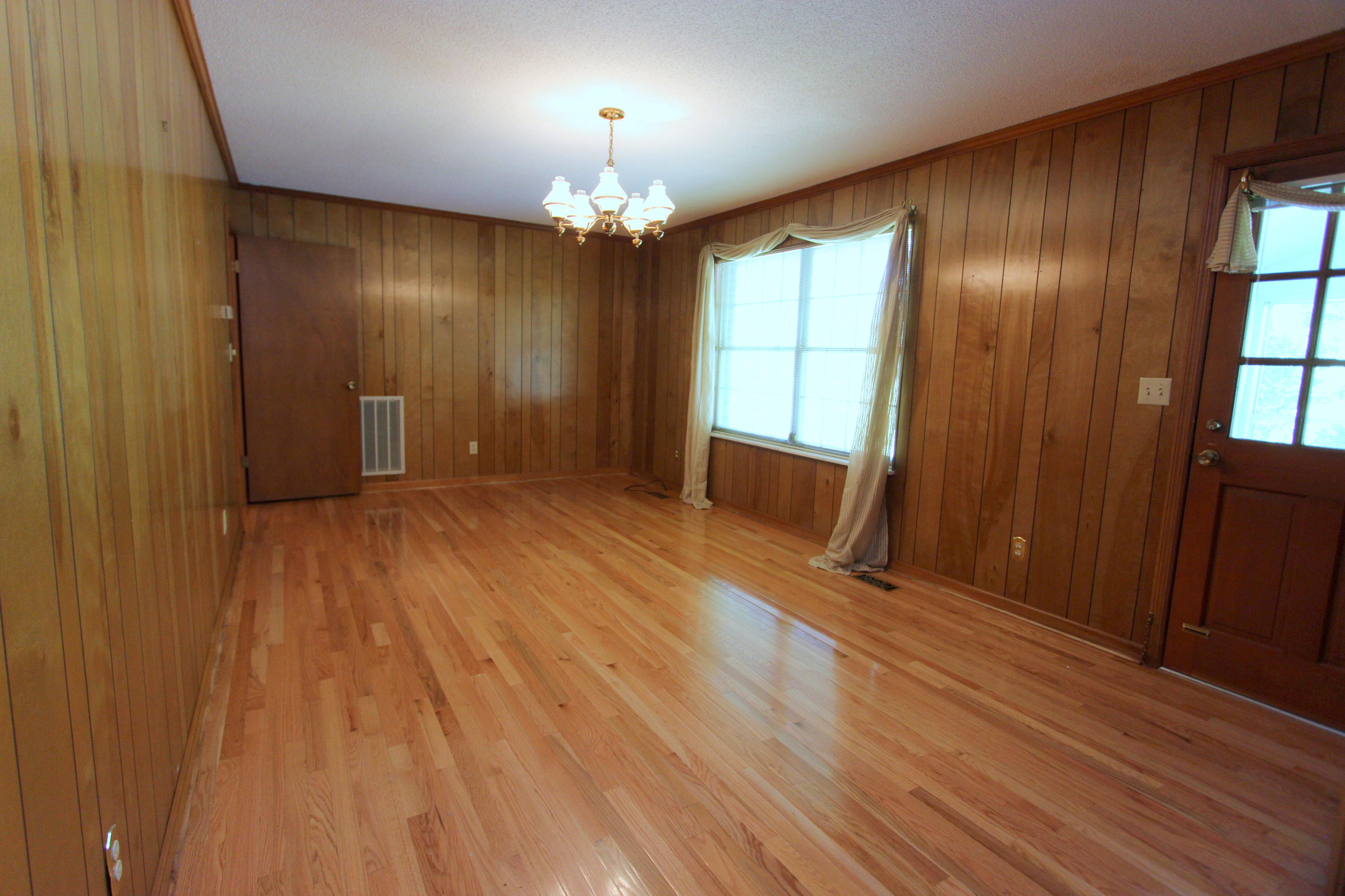 7107 Moreview Road Chattanooga, TN 37412 - Photo 18 of 38 Family Room