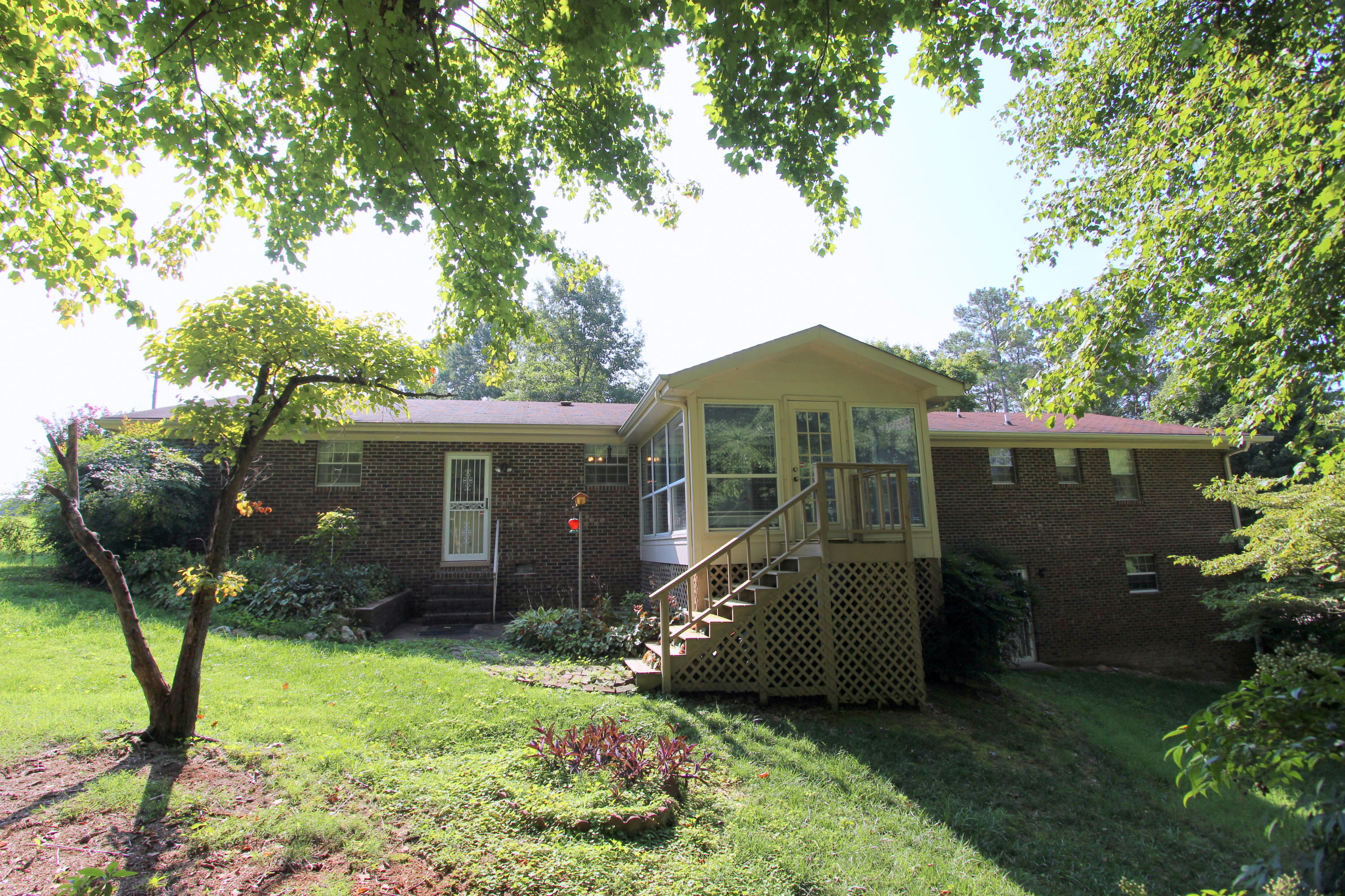 7107 Moreview Road Chattanooga, TN 37412 - Photo 36 of 38 Back View