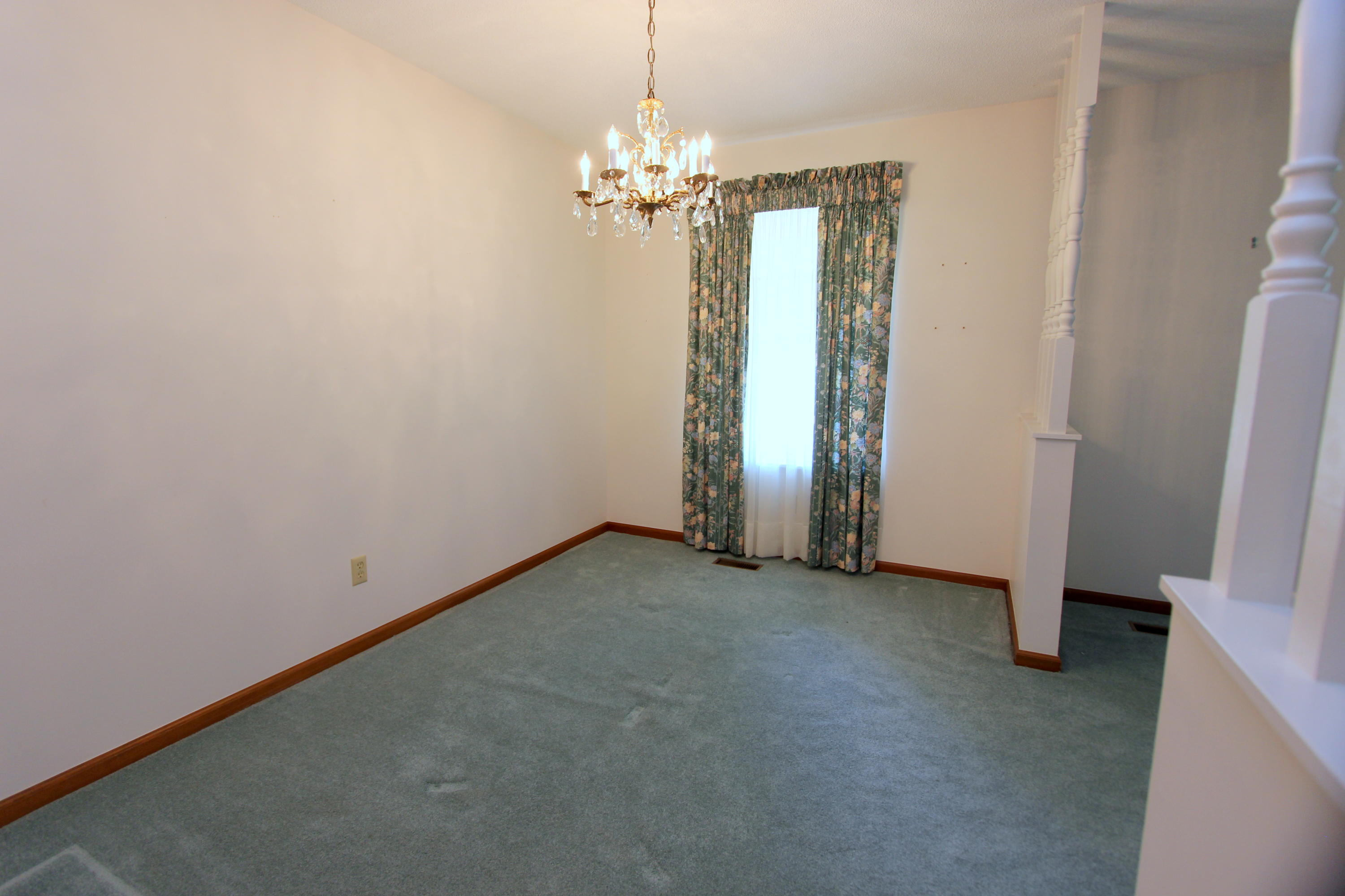 7107 Moreview Road Chattanooga, TN 37412 - Photo 10 of 38 Formal Dining Room