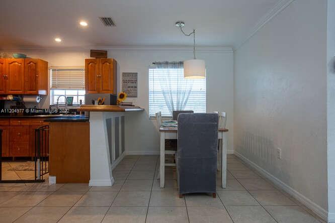 868 Southwest 6th Street Homestead, FL 33030 - Photo 4 of 19 Gallery Image 4