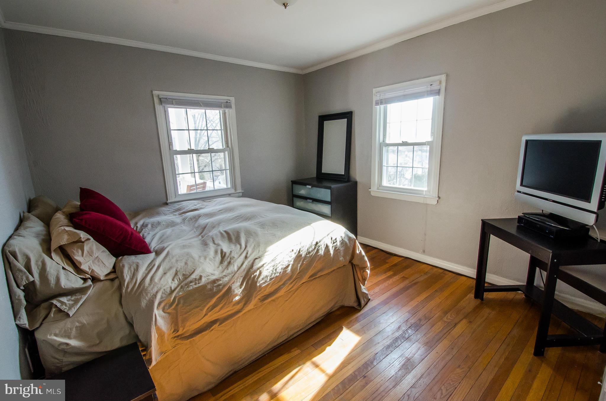 4221 Round Hill Road Silver Spring, MD 20906 - Photo 15 of 30 Bedroom