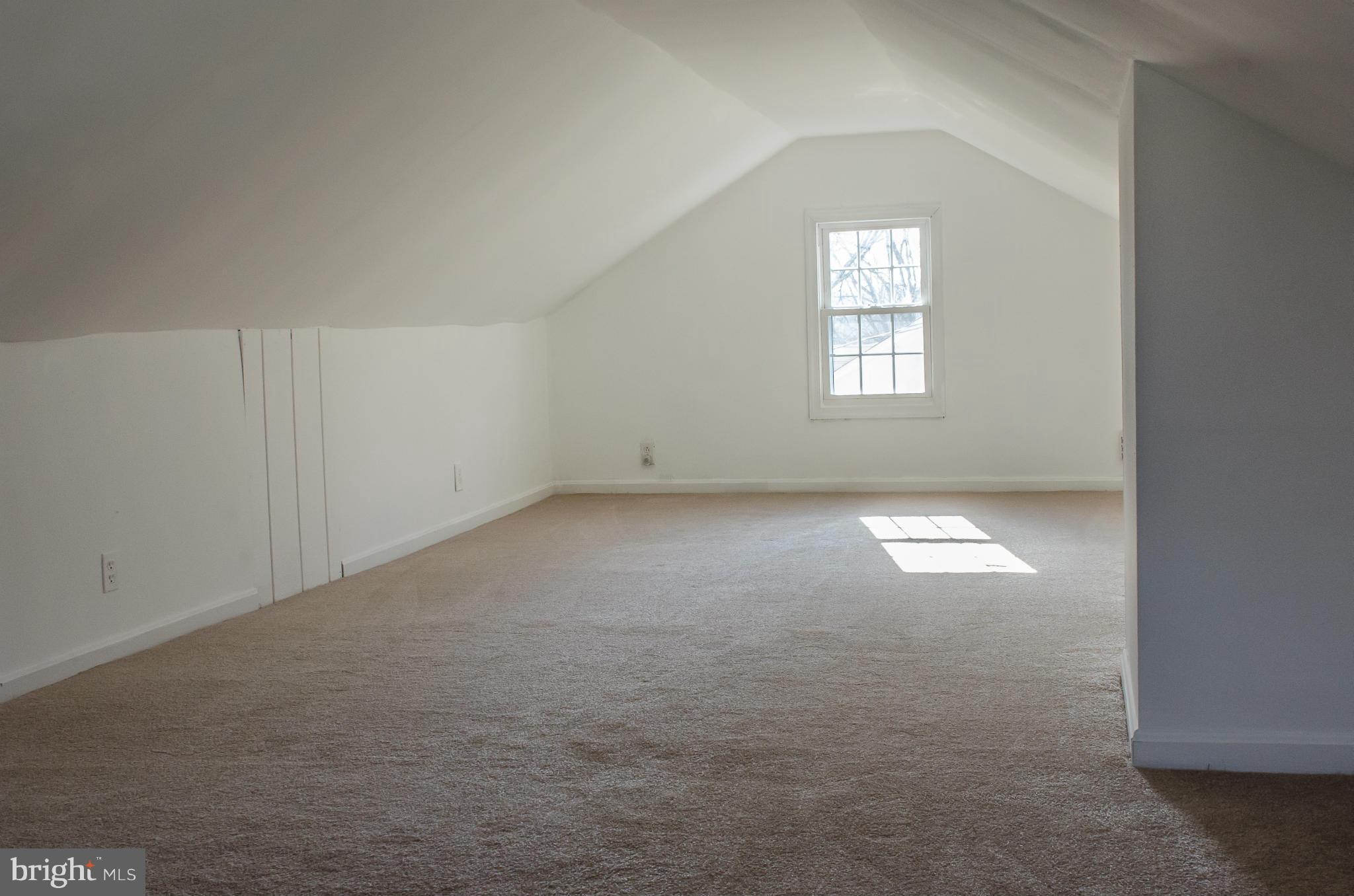 4221 Round Hill Road Silver Spring, MD 20906 - Photo 19 of 30 Interior (General)