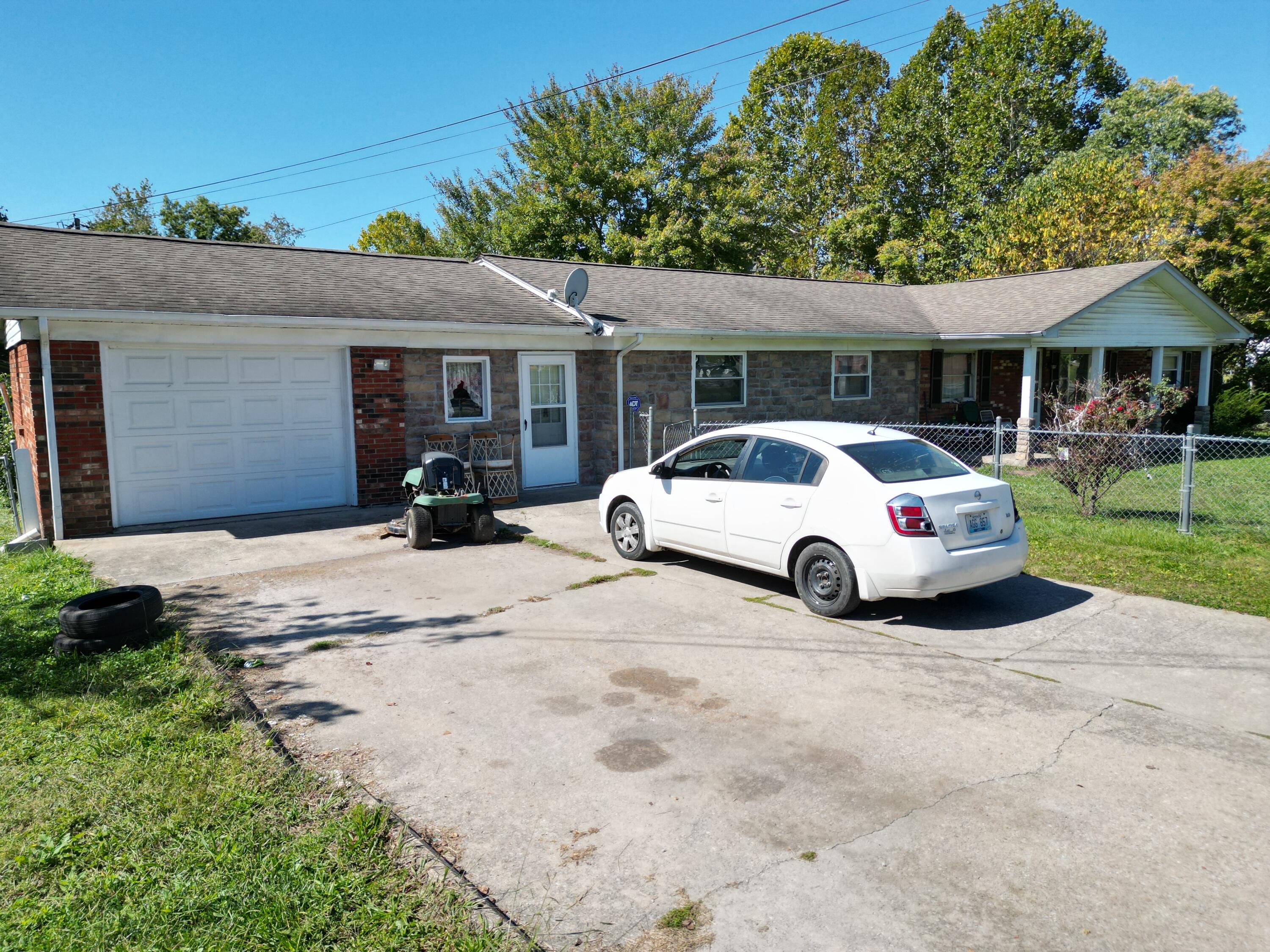 2111 North Laurel Road London, KY 40741 - Photo 10 of 39 DJI_0368
