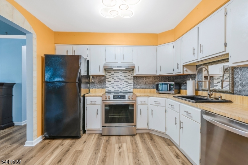 74 Farm Road, Unit E Hillsborough, NJ 08844 - Photo 7 of 16