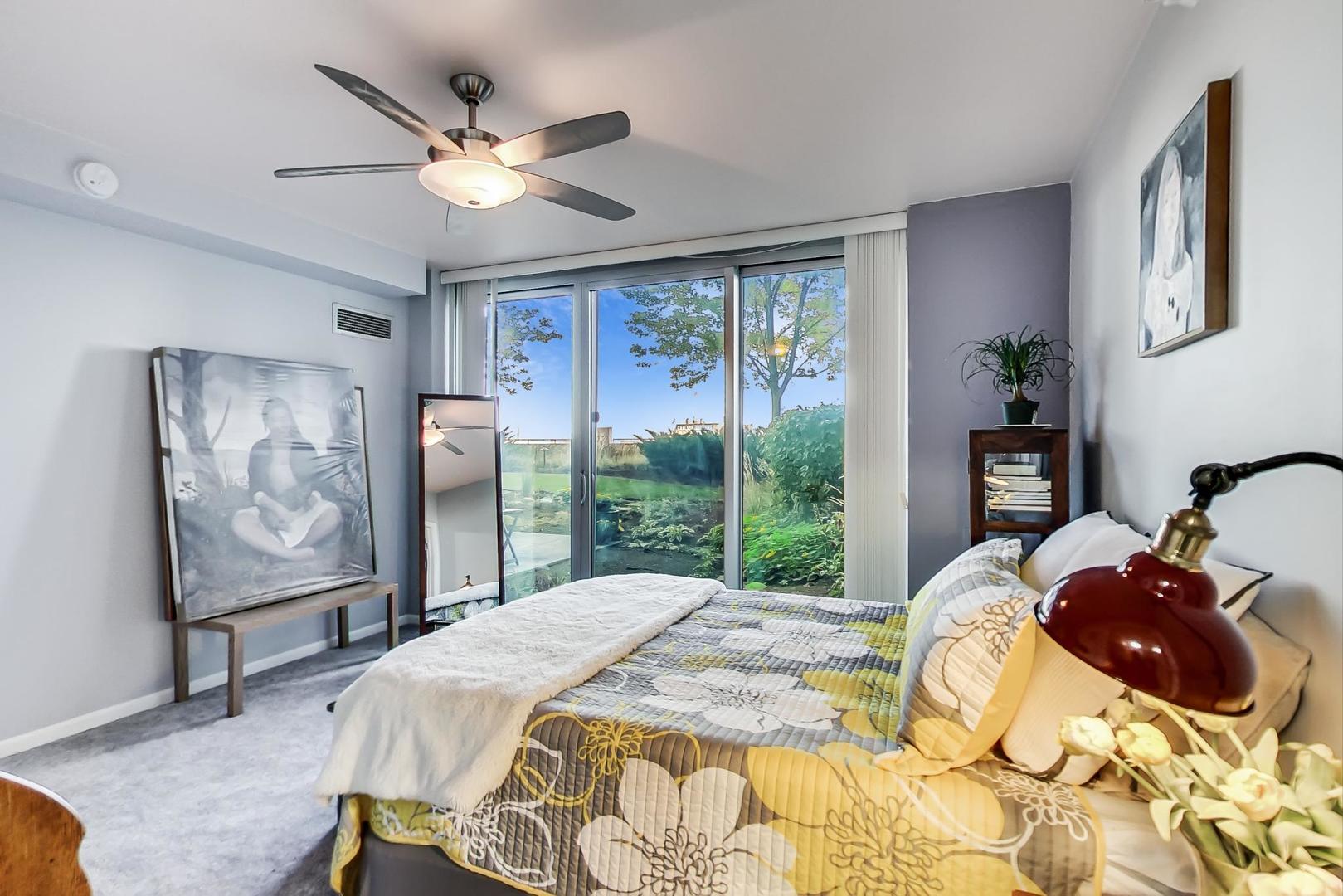 807 Davis Street, Unit 710 Evanston, IL 60201 - Photo 8 of 24
