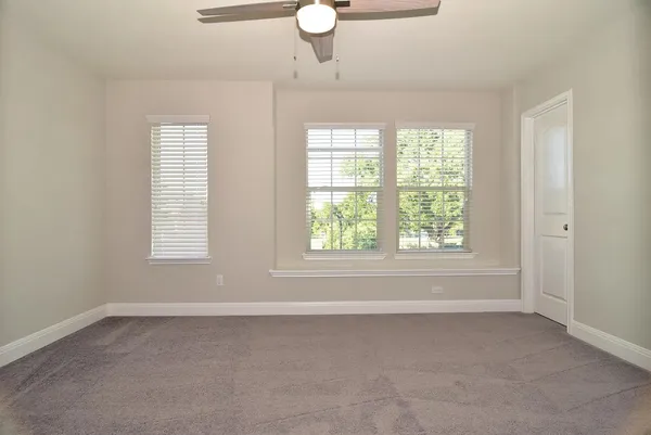 $2,500 | 1050 Kenney Fort Crossing, Unit 22, Round Rock, TX 78665