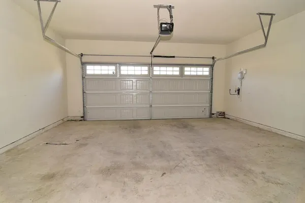 $2,500 | 1050 Kenney Fort Crossing, Unit 22, Round Rock, TX 78665