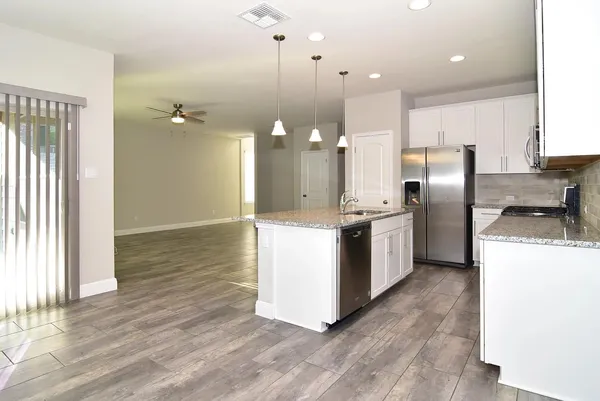 $2,500 | 1050 Kenney Fort Crossing, Unit 22, Round Rock, TX 78665