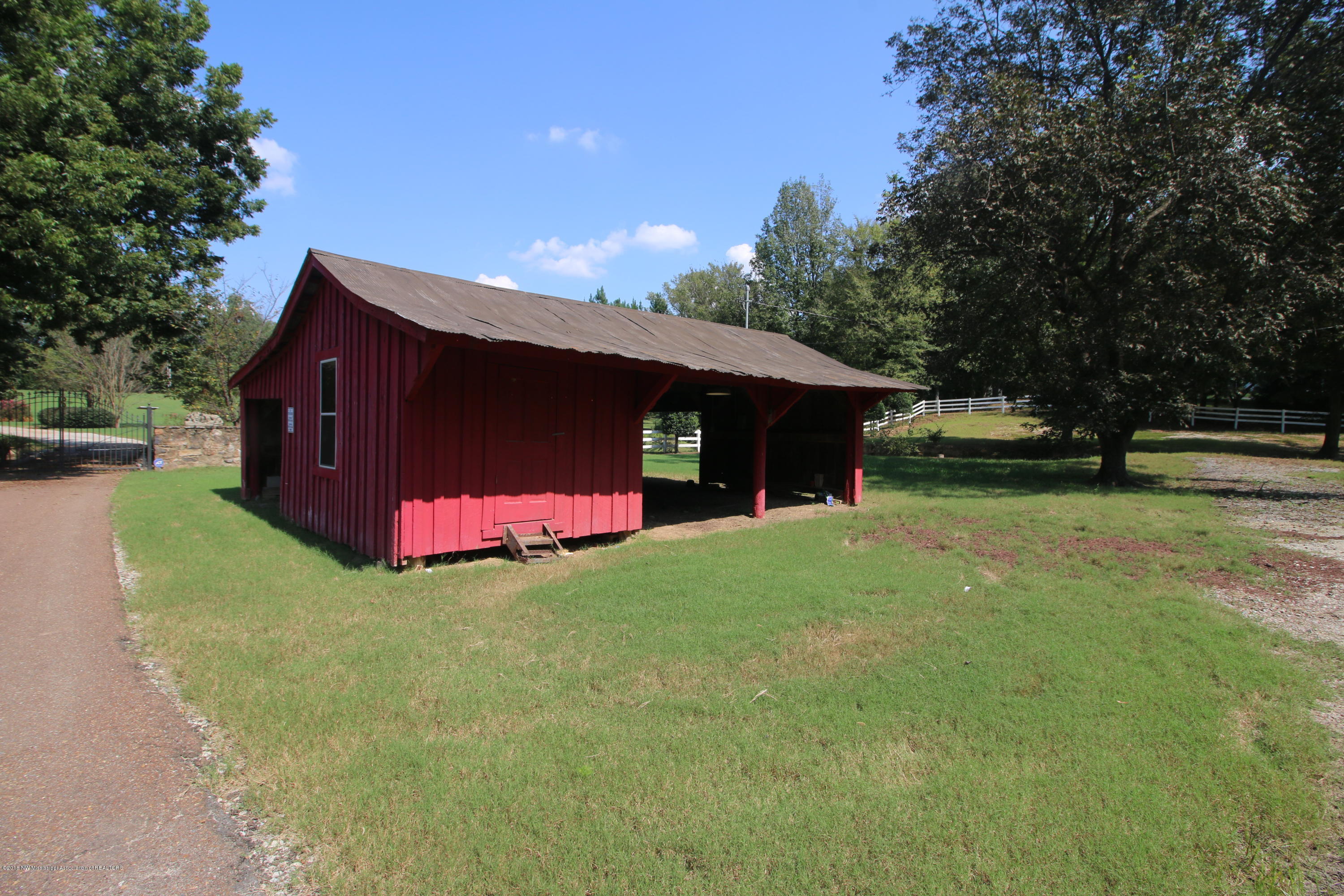 4700 Nesbit Road Nesbit, MS 38651 - Photo 43 of 45 IMG_6878
