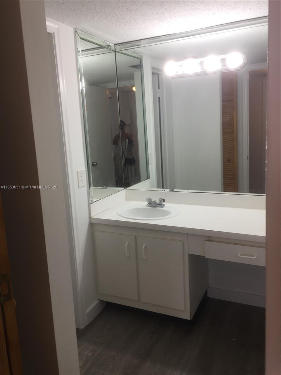 9229 Southwest 87th Avenue, Unit D7 Miami, FL 33176 - Photo 7 of 9