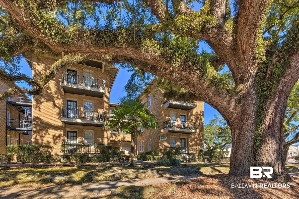 1600 Government Street, Unit 3F Mobile, AL 36604 - Photo 1 of 18 View of building exterior