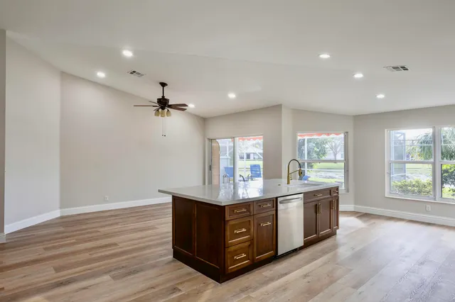 $4,000 | 1605 South Club Drive, Wellington, FL 33414