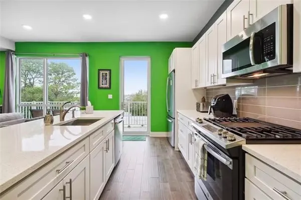 $279,000 | 900 Bartholomew Street, Unit 420, New Orleans, LA 70117