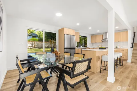 $1,649,000 | 3218 218th Avenue Southeast, Sammamish, WA 98075