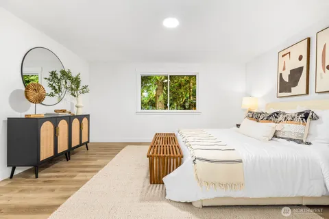 $1,649,000 | 3218 218th Avenue Southeast, Sammamish, WA 98075