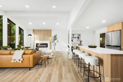 $1,649,000 | 3218 218th Avenue Southeast, Sammamish, WA 98075