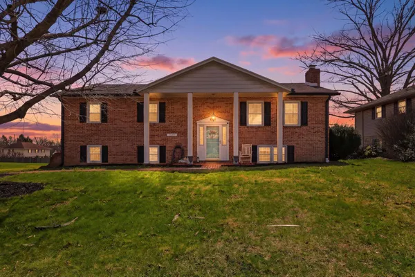 $350,000 | 2874 Sunset Drive, Dallastown, PA 17313