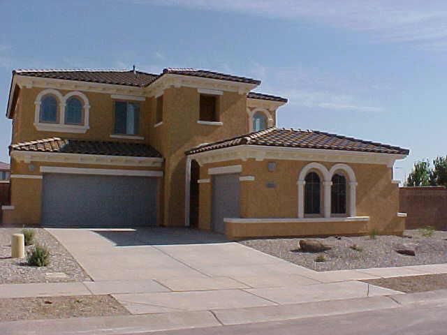 857 East Riviera Place Chandler, AZ 85249 - Photo 1 of 8 Gorgeous Home in Lake Comm!