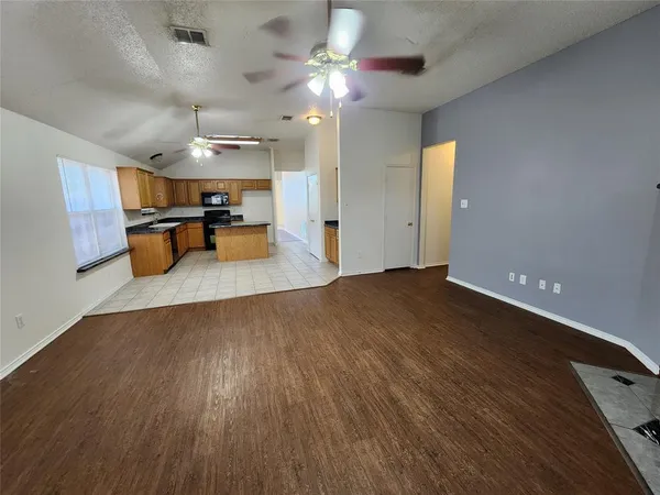 $1,950 | 504 Ryan Street, Saginaw, TX 76179