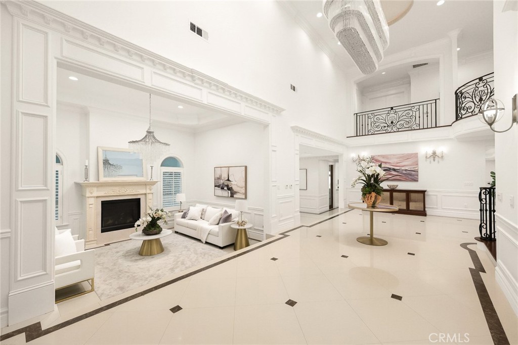 3255 Lombardy Road Pasadena, CA 91107 - Photo 8 of 67 Gallery Image 8