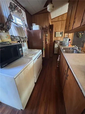 $345,000 | 192 South Port Bass Drive, Fair Play, SC 29643