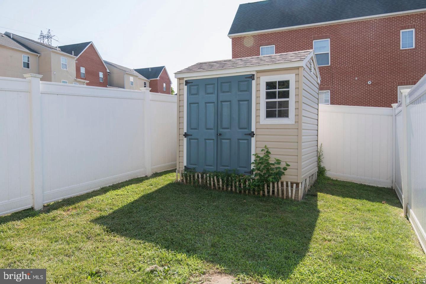 3718 Merrick Road Philadelphia, PA 19129 - Photo 9 of 30 a house view with a garden space