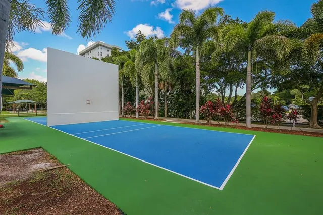 a view of a tennis court