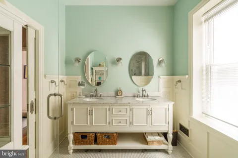 $885,000 | 871 North 26th Street, Philadelphia, PA 19130