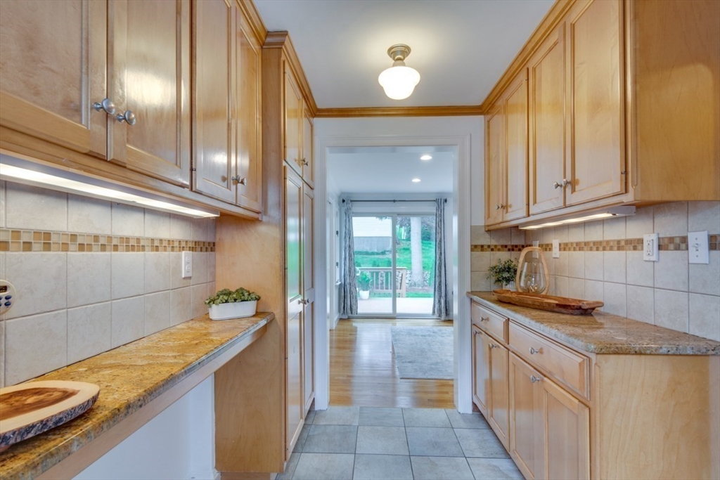 29 Parker Road Needham, MA 02494 - Photo 13 of 42