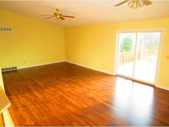 8695 New Road Aurora, IN 47001 - Photo 6 of 13 Gallery Image 6