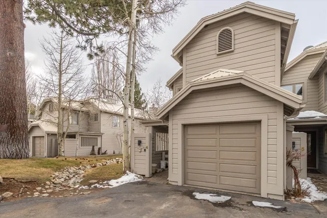 $425,000 | 8000 North Lake Boulevard, Unit LAKEFRONT 4, Kings Beach, CA 96143