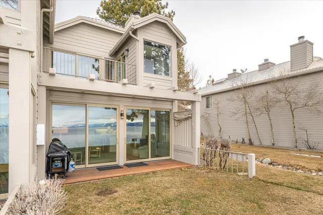 $425,000 | 8000 North Lake Boulevard, Unit LAKEFRONT 4, Kings Beach, CA 96143
