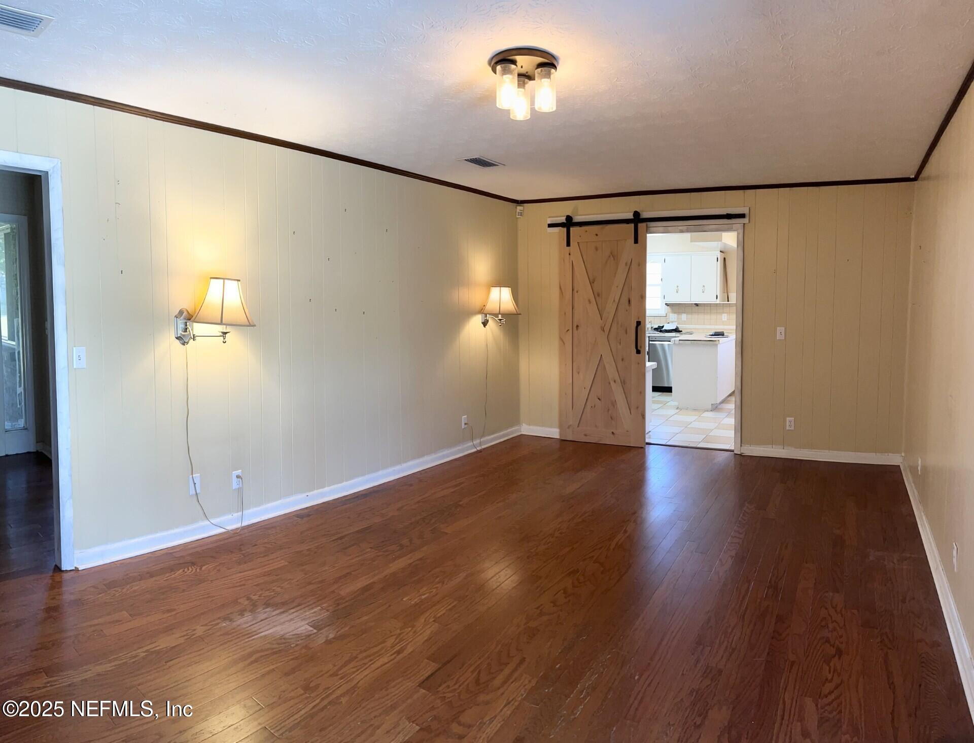 6705 Diane Road Jacksonville, FL 32277 - Photo 8 of 26 Family Room