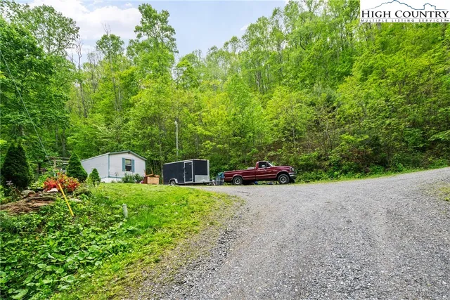 $1,200,000 | 122 Poplar Creek Estates Drive, Todd, NC 28684