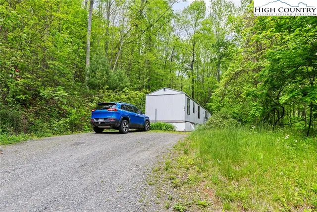 $1,200,000 | 122 Poplar Creek Estates Drive, Todd, NC 28684