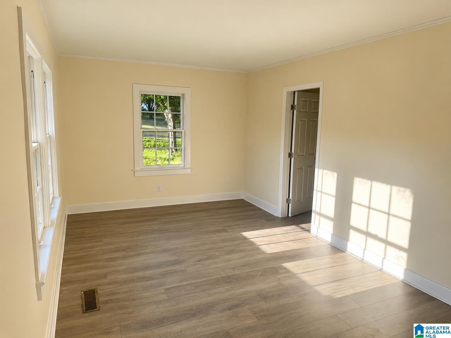1105 Pineview Road Birmingham, AL 35228 - Photo 2 of 4
