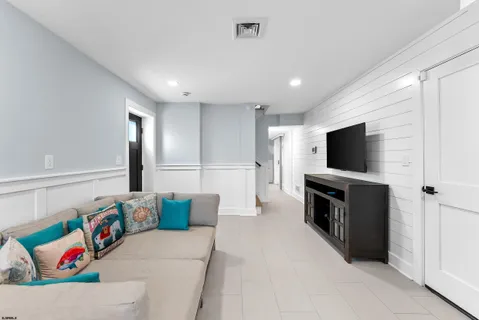 $2,199,999 | 111 North Brunswick Avenue, Margate City, NJ 08402