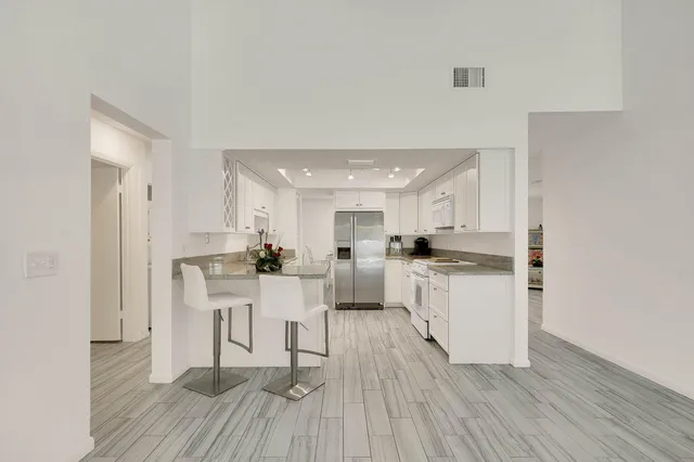 $649,000 | 3824 Southeast Fairway East, Stuart, FL 34997